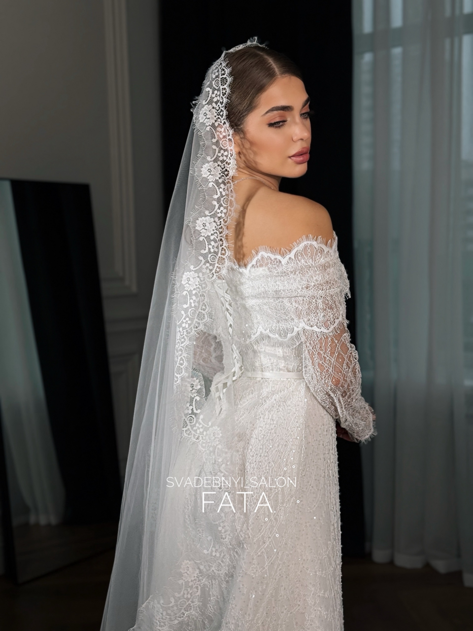 Роскошное кружево