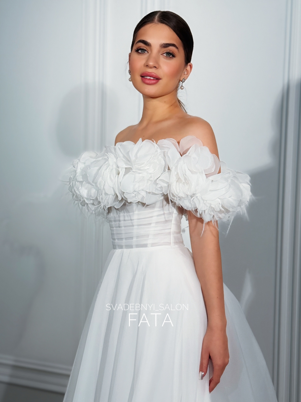 Органза с цветочным &quot;облаком&quot;. Диана