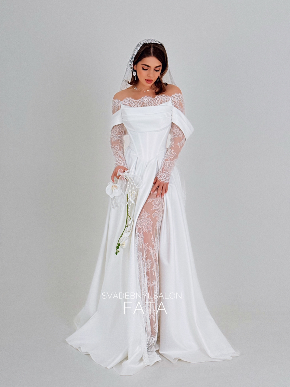 Атлас и кружево. Виргиния