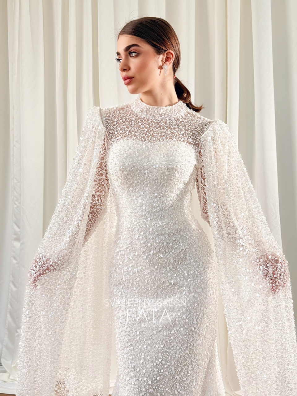 Паетки и кейпы