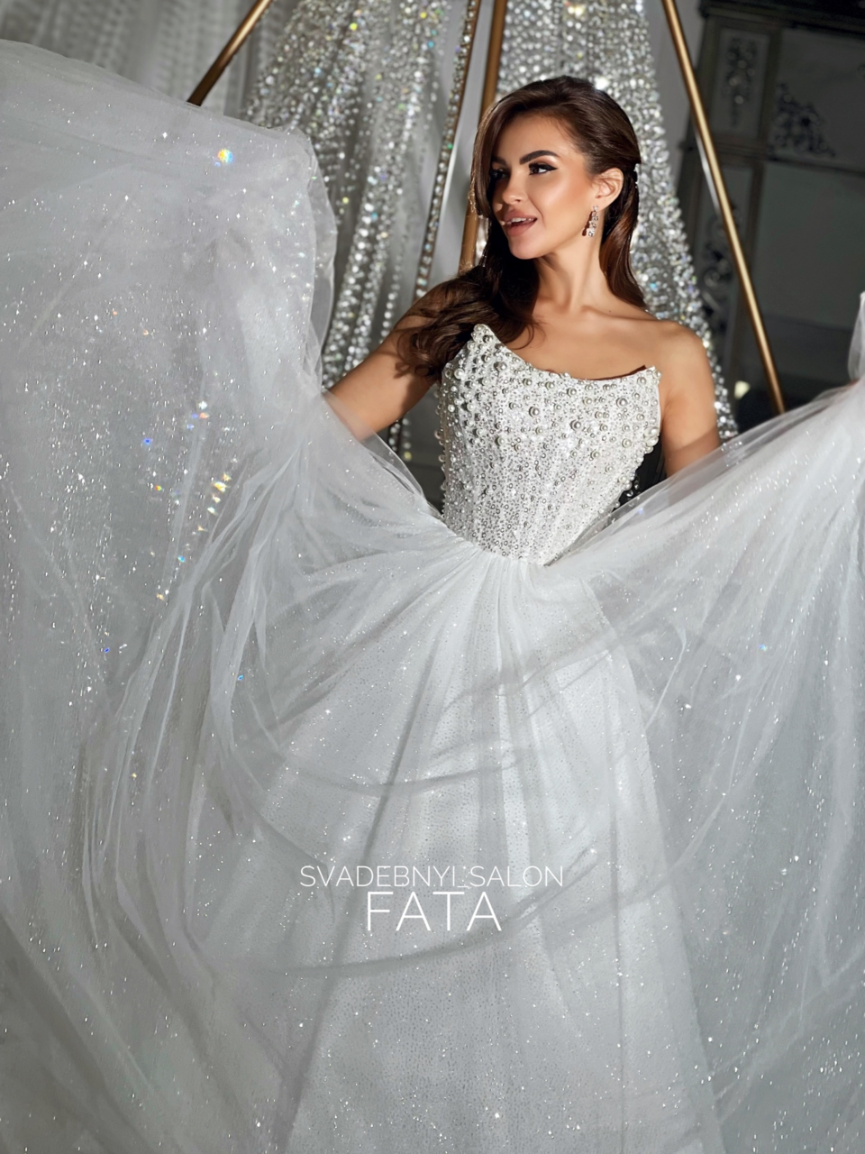 Корсет-жемчуг и блеск